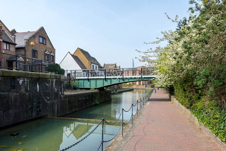 Wapping Area Guide - Image 2
