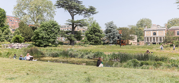 Ealing park